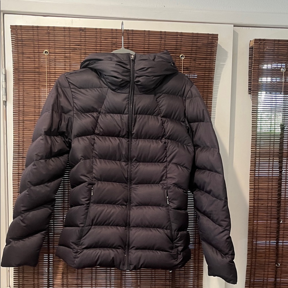 Patagonia Black Quilted Puffer Jacket with Hood